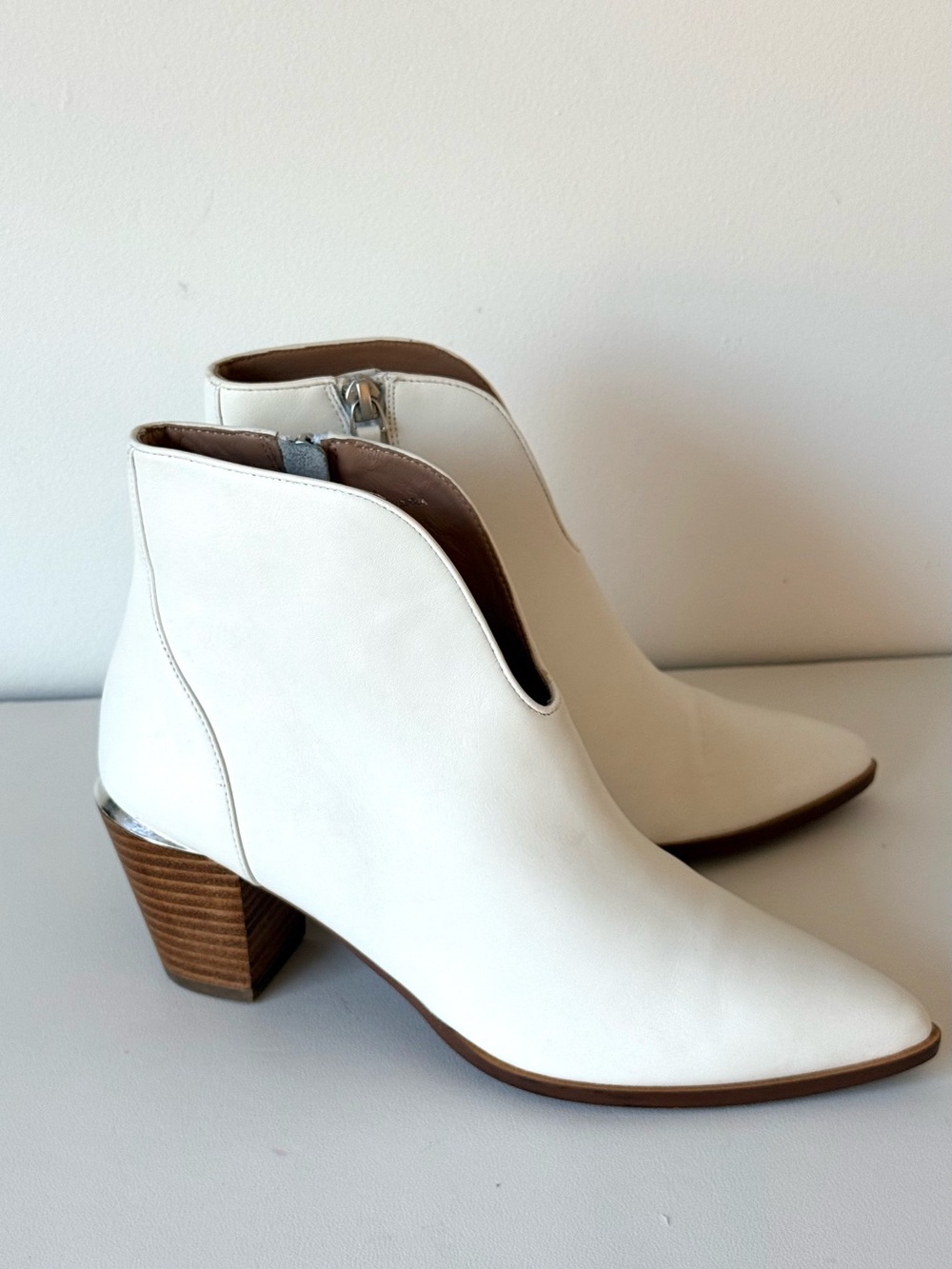 Linea Paolo Westly Leather Ankle Booties Stacked Heel Silver Accent Pointed Toe